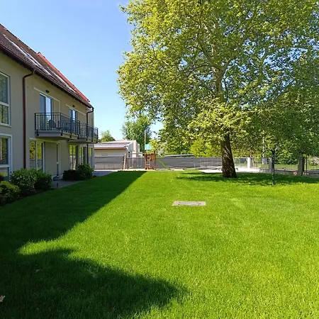 Fresh Garden Wellness 2 Em 6 Lejlighedshotel